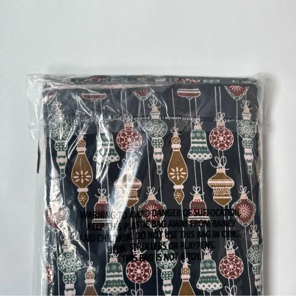 44”x44” NWT Kate Quinn Organic Cotton Swaddle Blanket Vintage Ornaments holiday - Picture 5 of 5